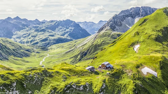 Stuttgarter Hütte mountain hut